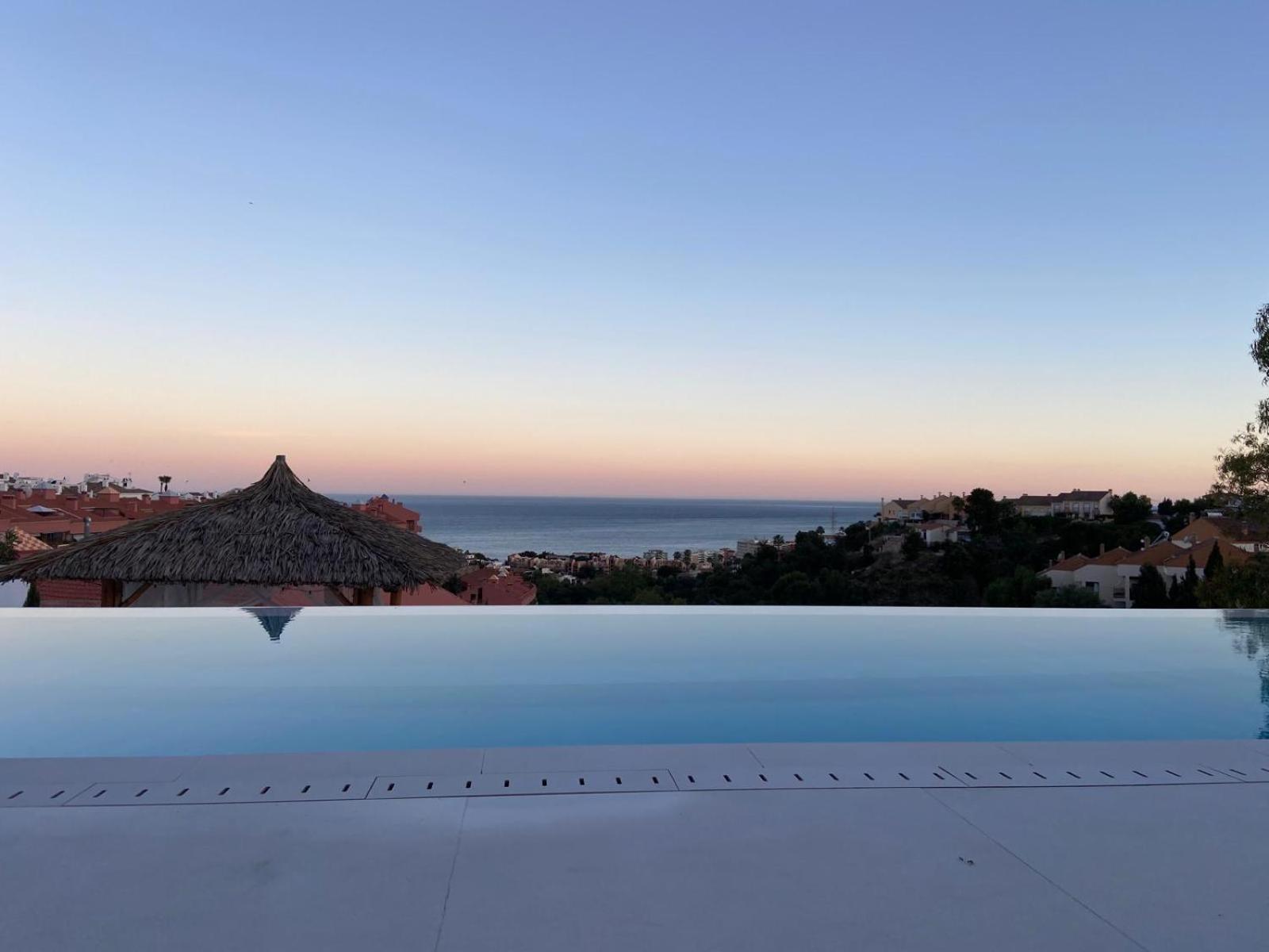 Bali Malaga In Torreblanca *