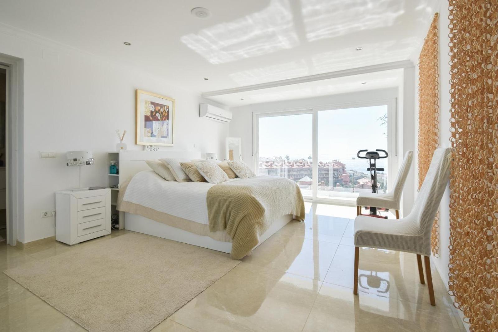 Bali Malaga In Torreblanca Huvilat