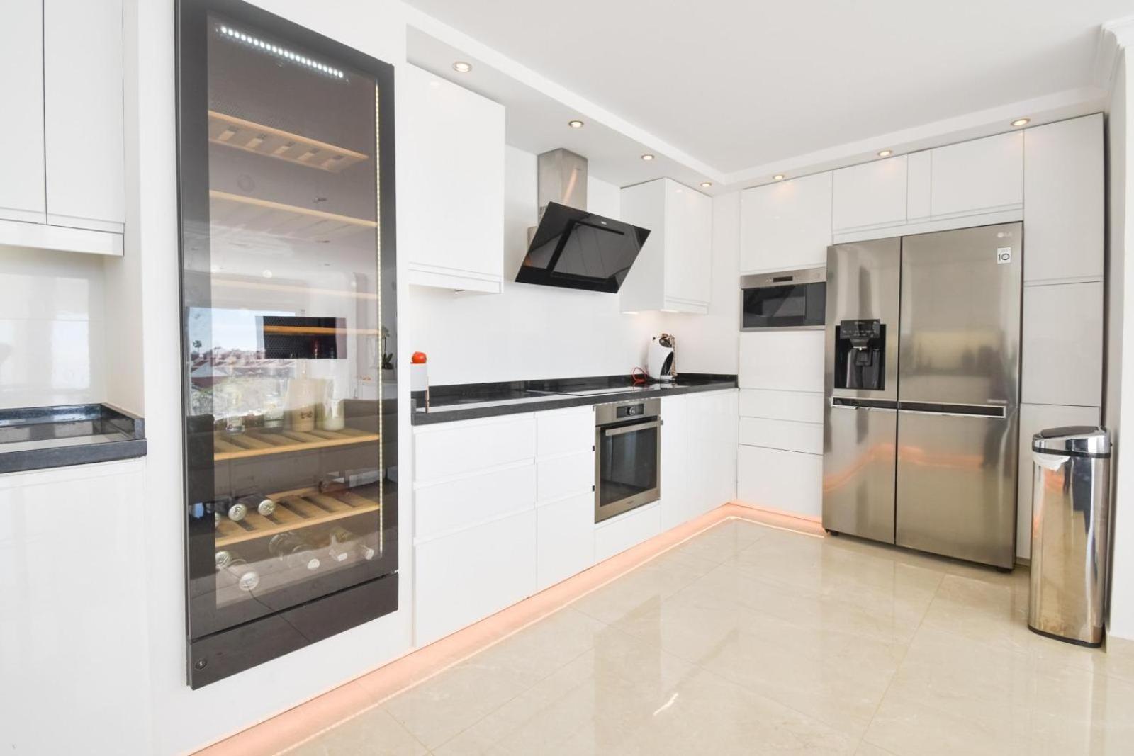 Bali Malaga In Torreblanca Fuengirola